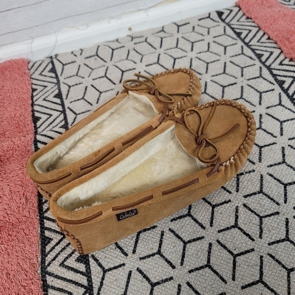 Cabela's Suede Faux Sherpa Lined Moccasins Slippers in Tan, sz 10 - Picture 7 of 12